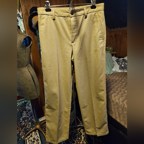 St. John's Bay Other - St. John's Bay 30×30 kacki pants tan